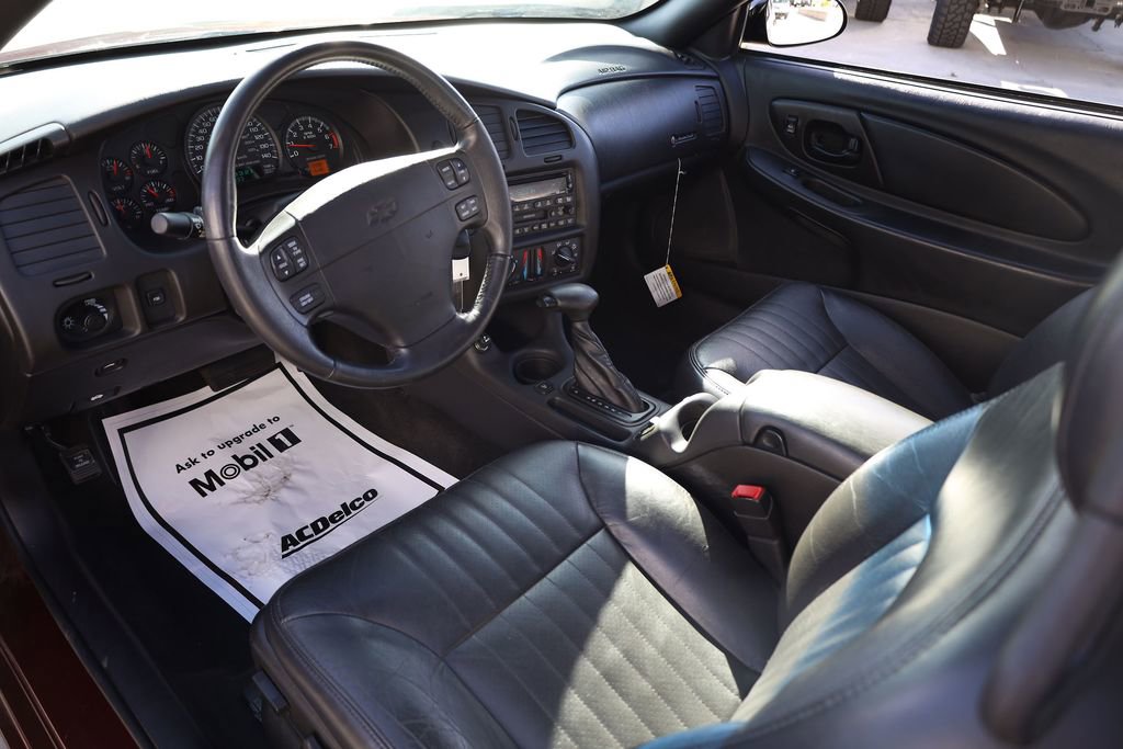 Used 2000 Chevrolet Monte Carlo SS w/ Preferred Equipment Group FWD image 12