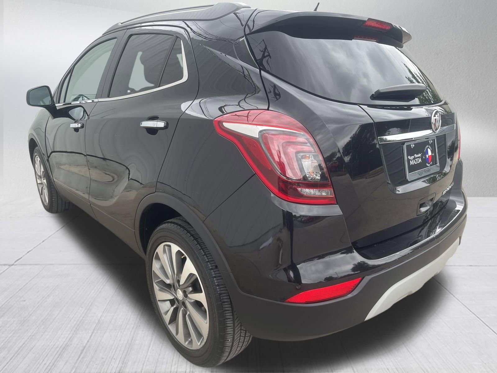 Used 2020 Buick Encore Preferred FWD image 5