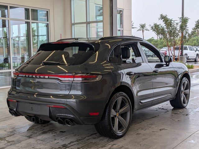 Used 2025 Porsche Macan AWD/4WD image 5