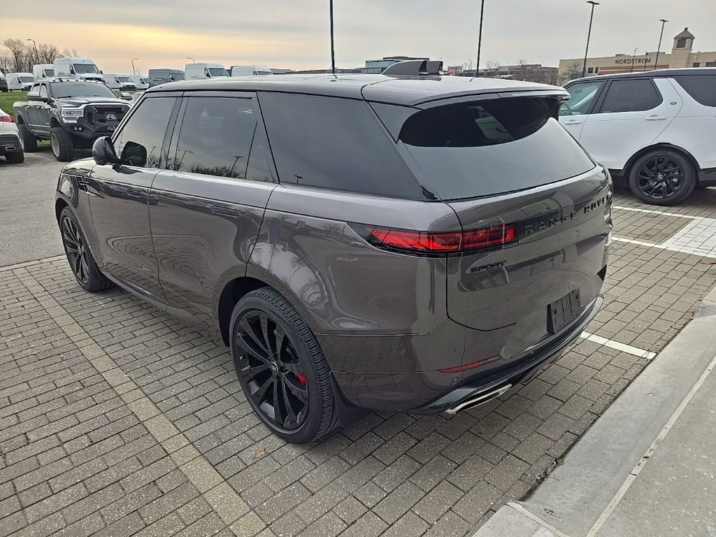 Used 2024 Land Rover Range Rover Sport Dynamic SE image 7