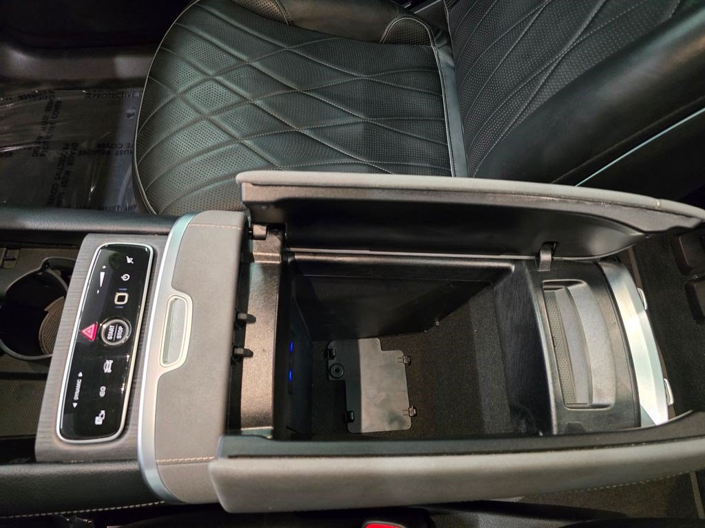 Used 2023 Mercedes-Benz EQS 580 4MATIC SUV w/ Exclusive Trim Package image 28