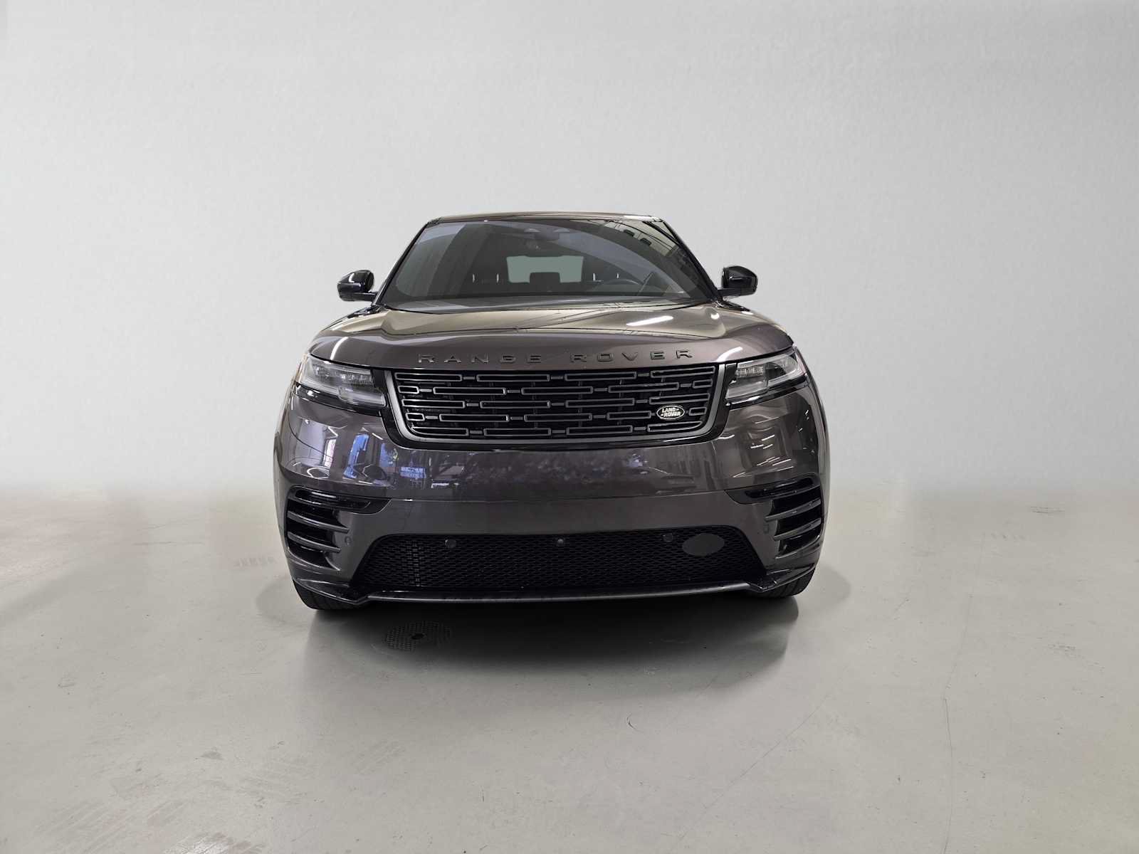 Used 2026 Land Rover Range Rover Velar Dynamic SE AWD/4WD image 8