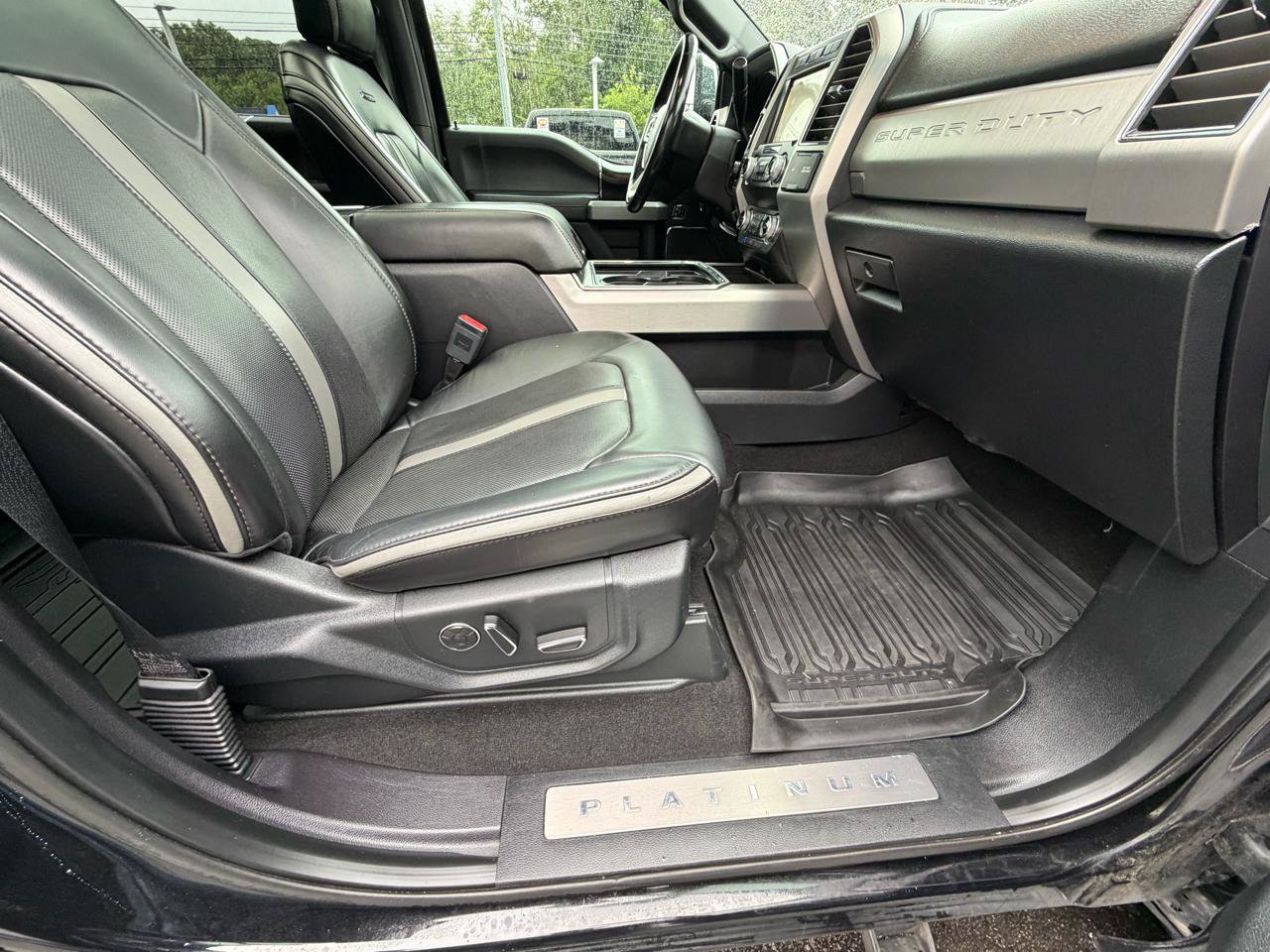 Used 2019 Ford F250 Platinum w/ Platinum Ultimate Package AWD/4WD image 49