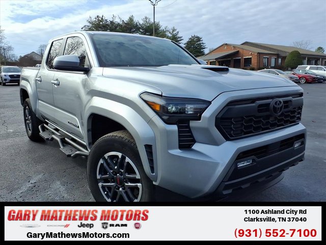 Used 2024 Toyota Tacoma TRD Sport image 1