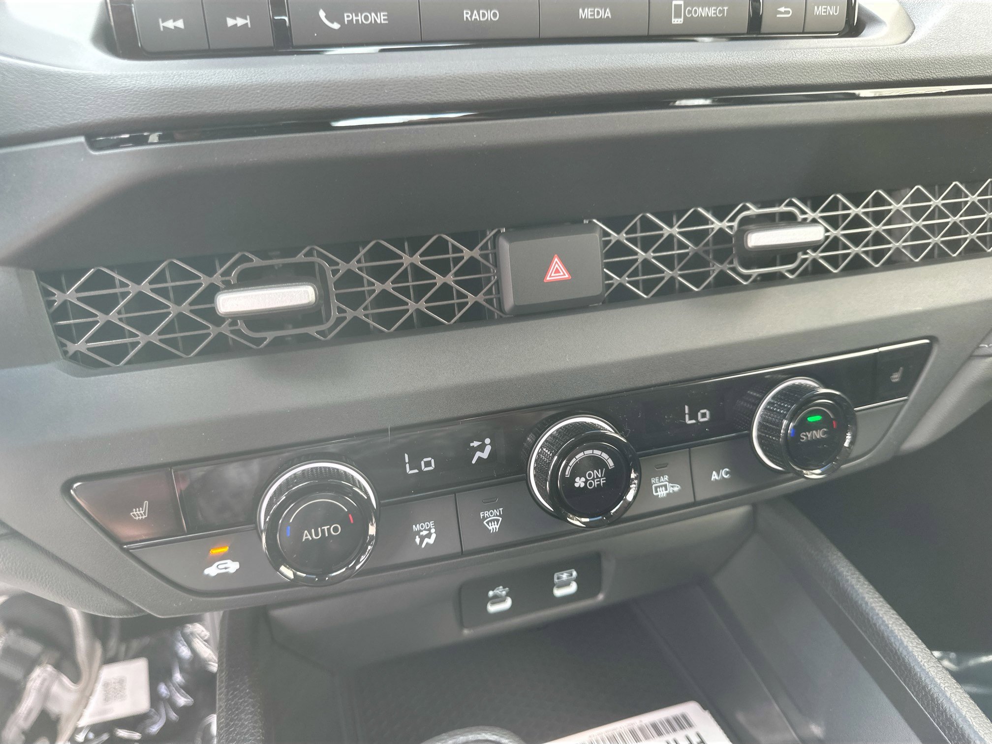 New 2025 Honda Accord SE image 12