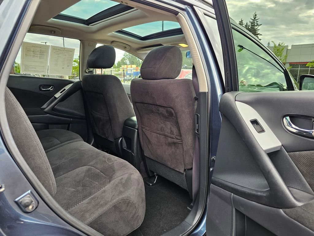 Used 2011 Nissan Murano SV AWD/4WD image 13