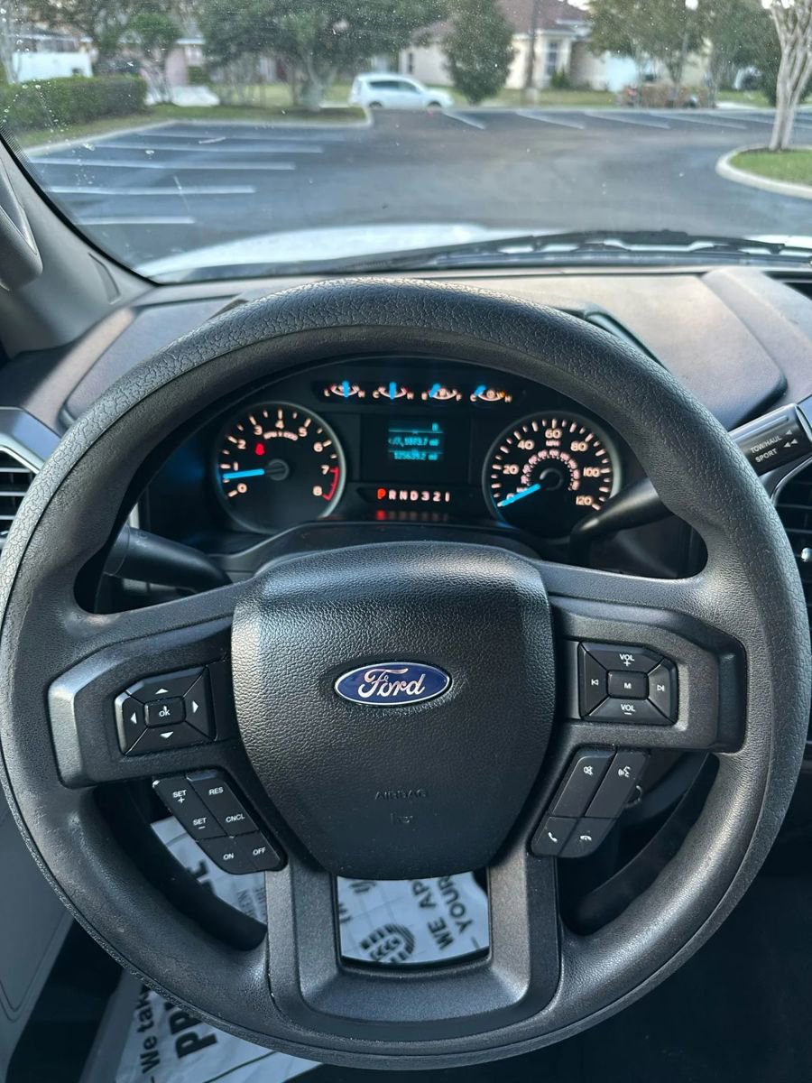 Used 2015 Ford F150 XLT image 7