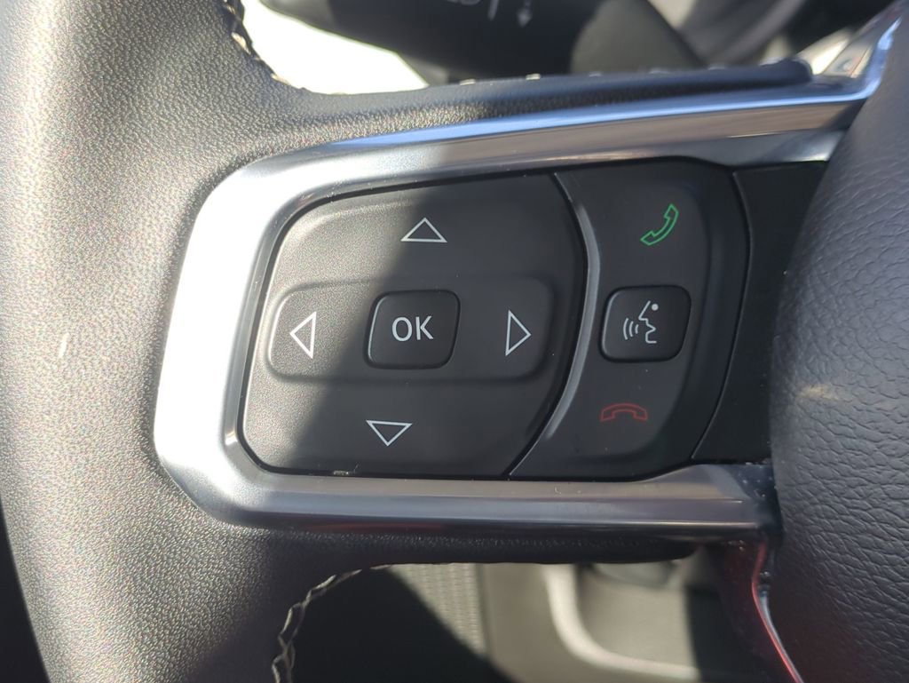 Used 2025 Jeep Wrangler Unlimited Sahara image 28