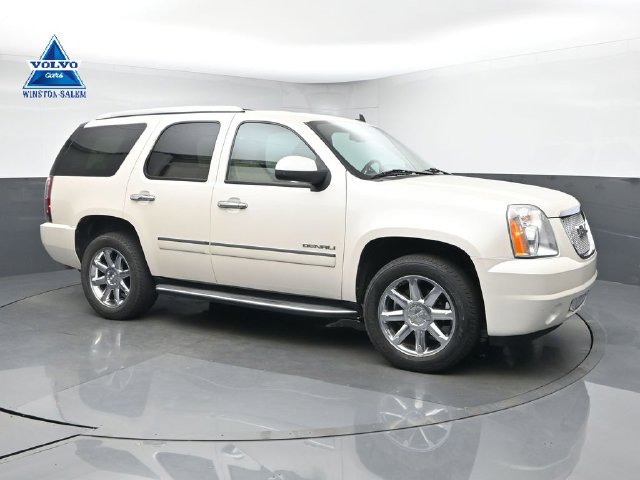 Used 2012 GMC Yukon Denali RWD image 1