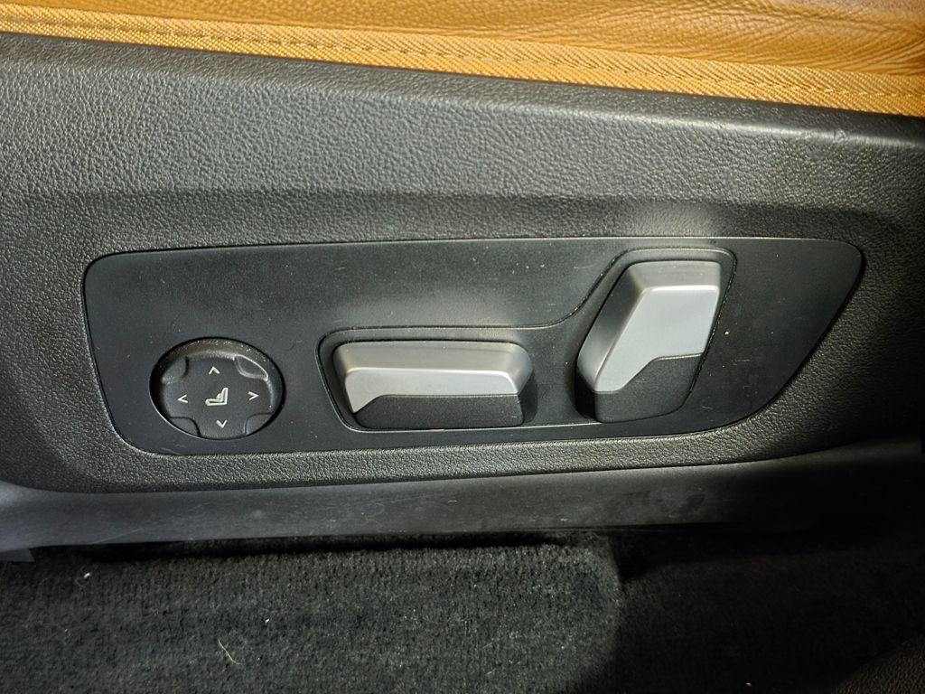 Used 2022 BMW X3 xDrive30i w/ Premium Package 2 image 16