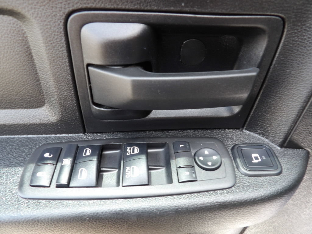 Used 2024 RAM 2500 Tradesman w/ Snow Chief Group AWD/4WD image 15