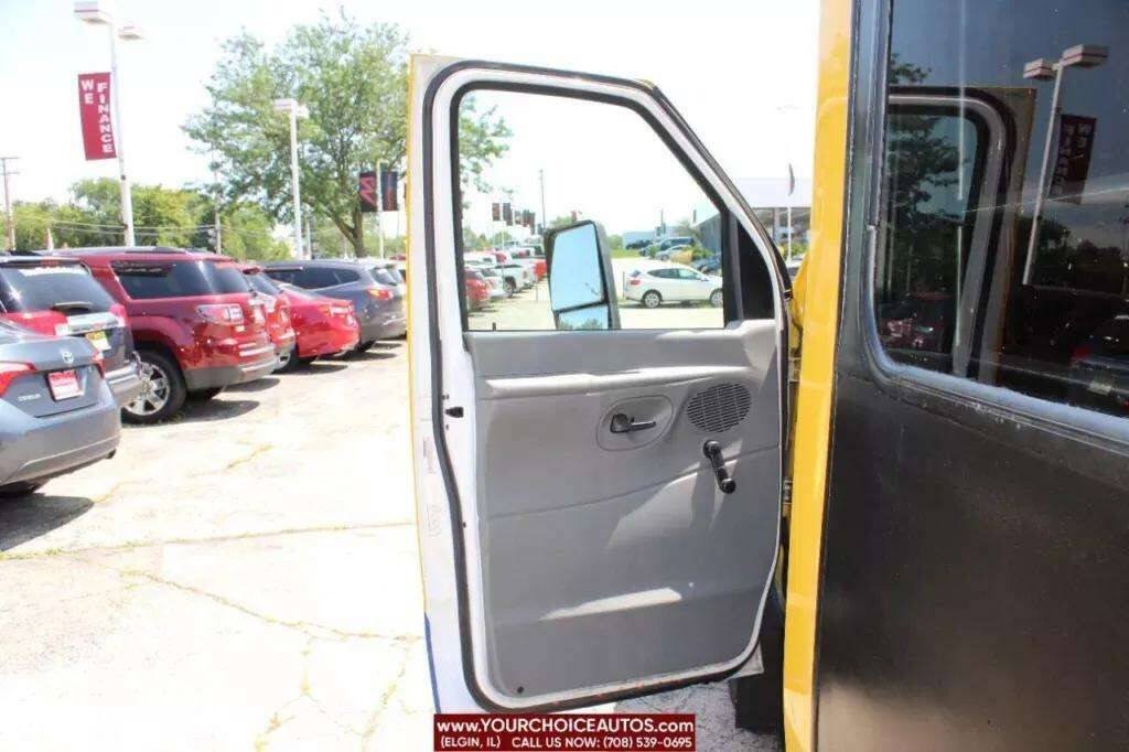 Used 2006 Ford E-450 and Econoline 450 RWD image 29