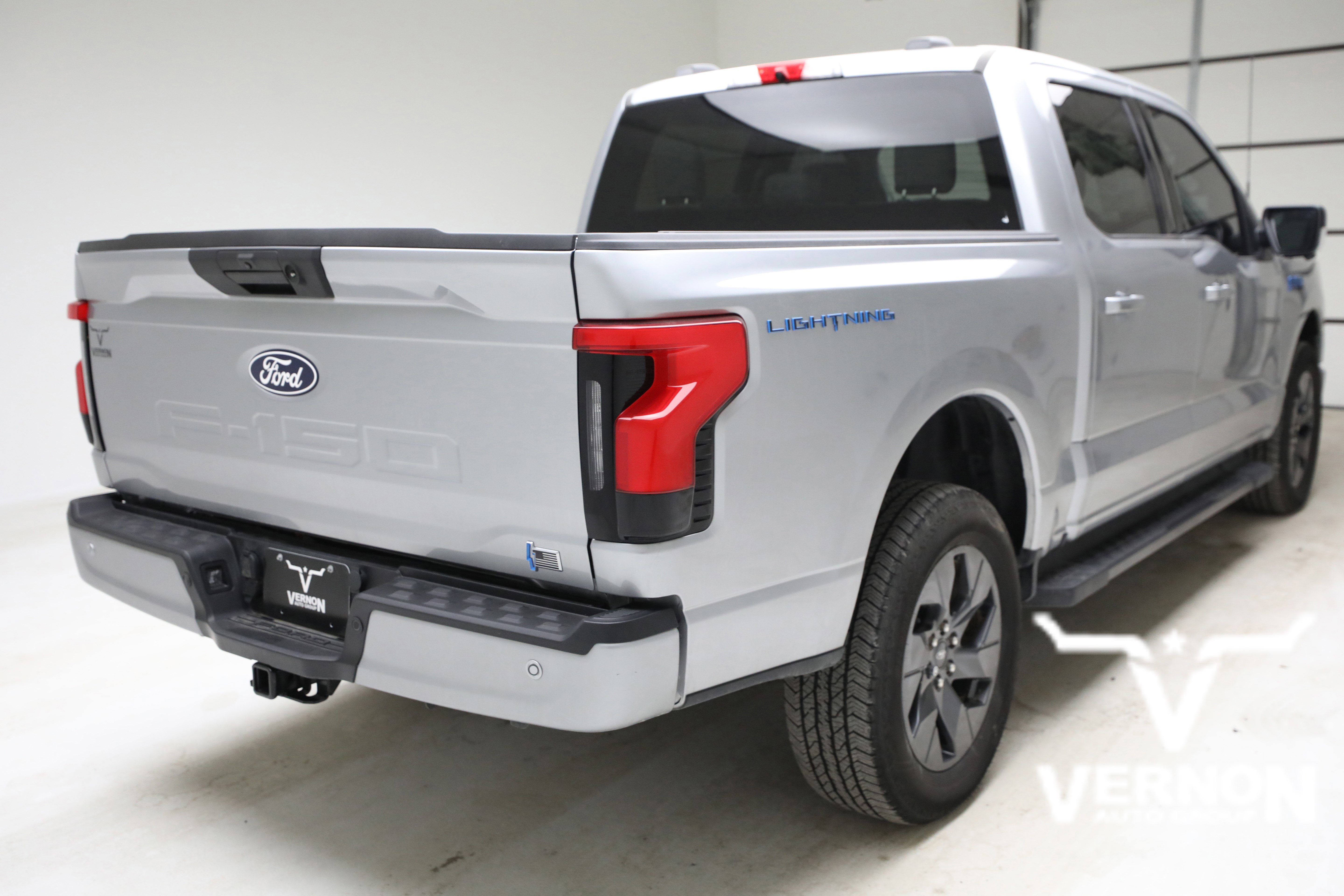 New 2025 Ford F150 Lightning Flash AWD/4WD image 5