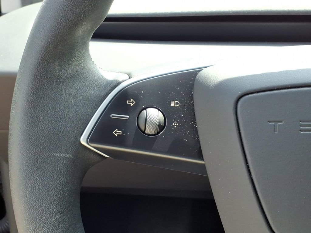 Used 2025 Tesla Model 3 Long Range RWD image 8
