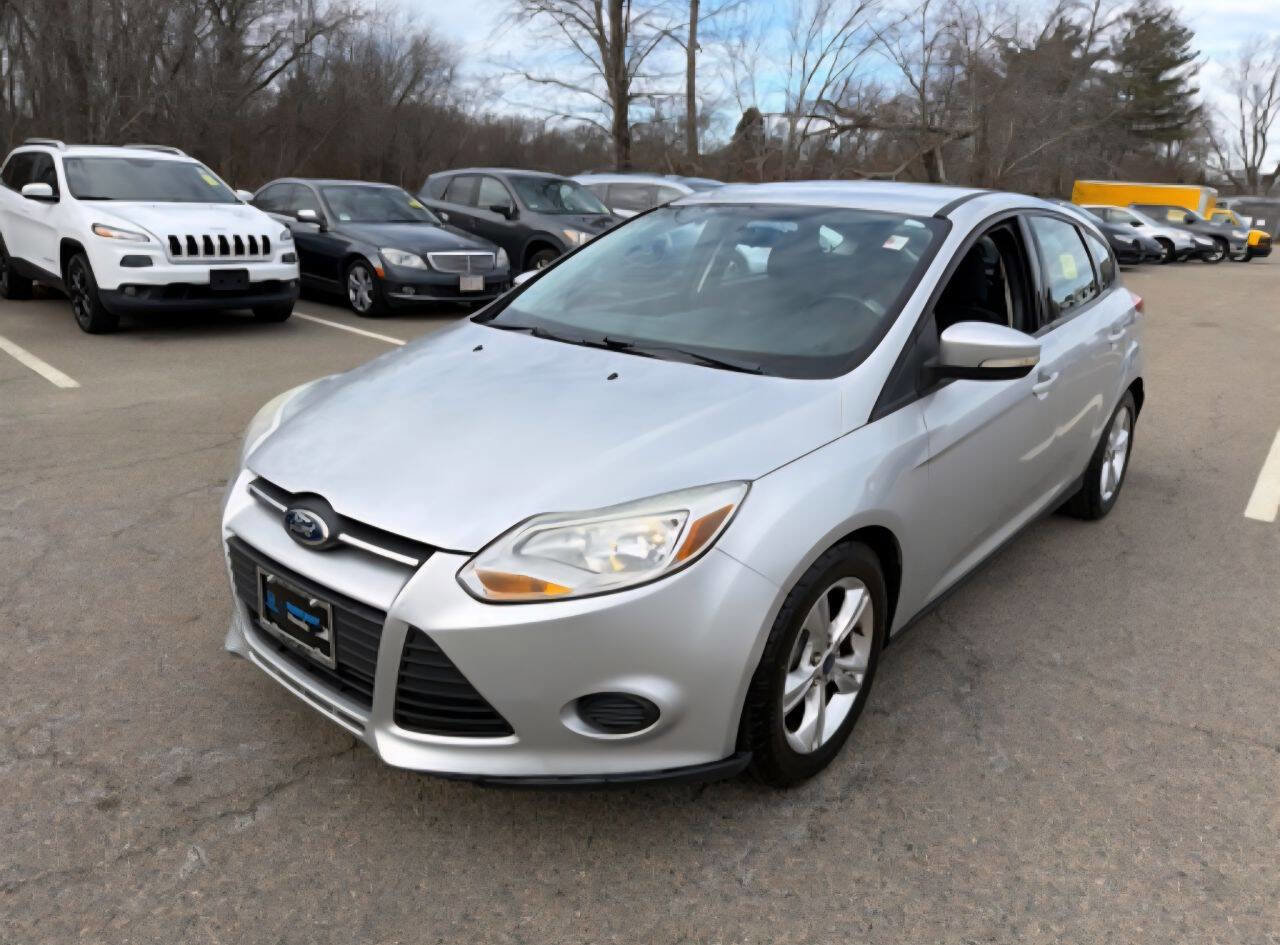 Used 2014 Ford Focus SE FWD image 1