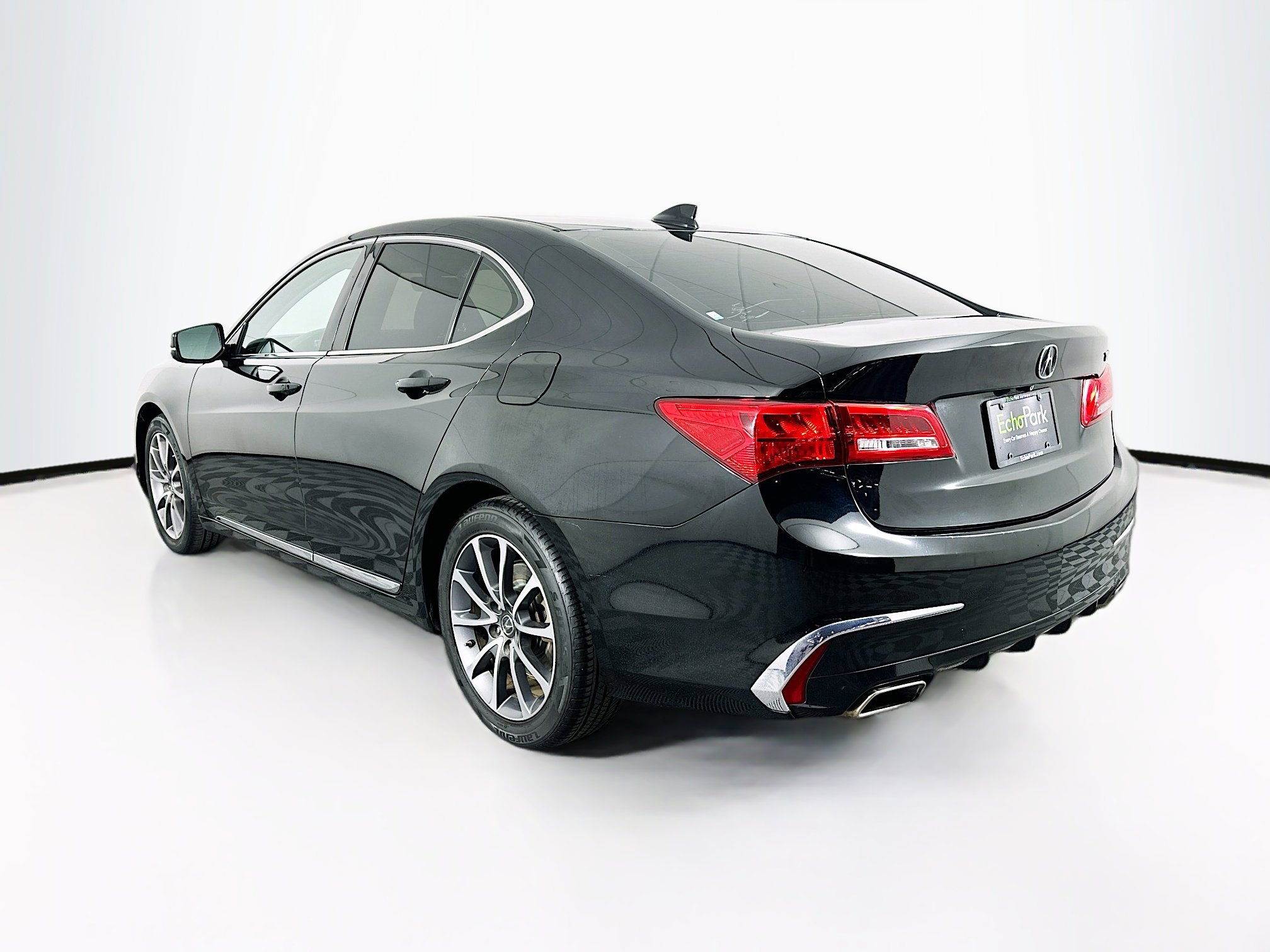 Used 2018 Acura TLX V6 image 5