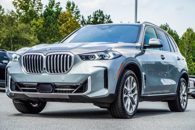 Used 2026 BMW X5 xDrive40i AWD/4WD image 9