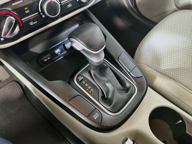 Used 2023 Kia Soul LX w/ LX Technology Package FWD image 19