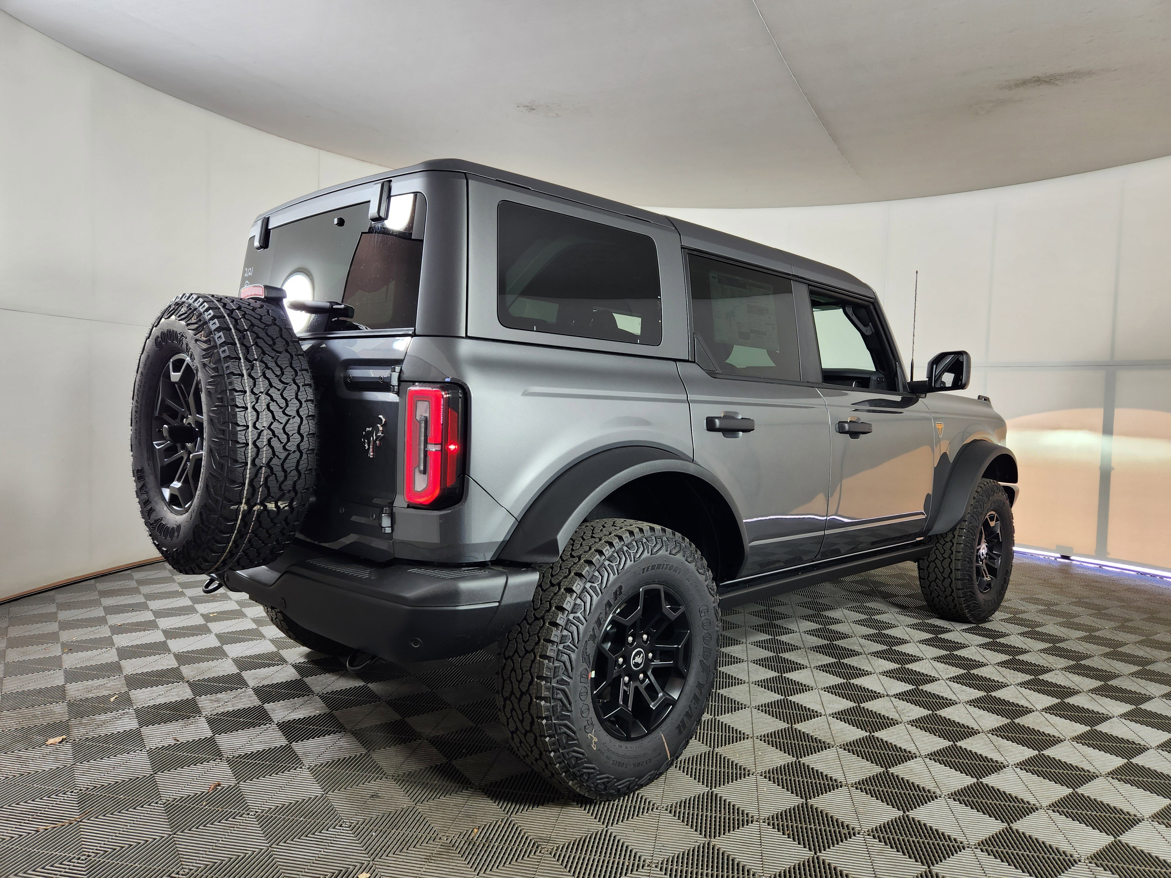 New 2026 Ford Bronco Badlands AWD/4WD image 7