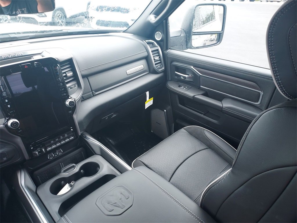 New 2026 RAM 5500 Tradesman w/ Laramie Trim Package image 11