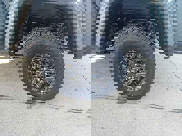 New 2025 Jeep Gladiator Sport image 22