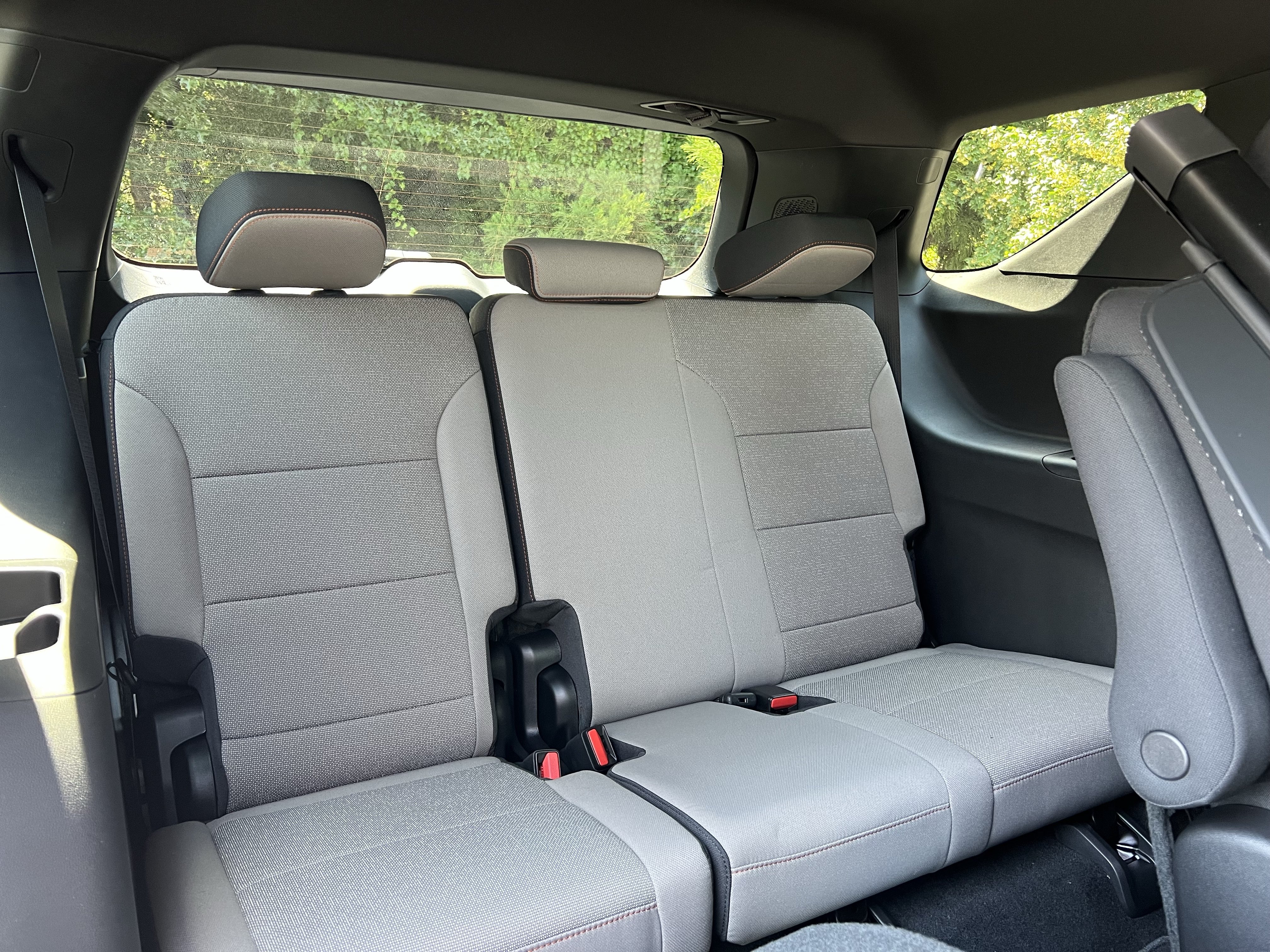 New 2027 Chevrolet Traverse LT FWD image 33