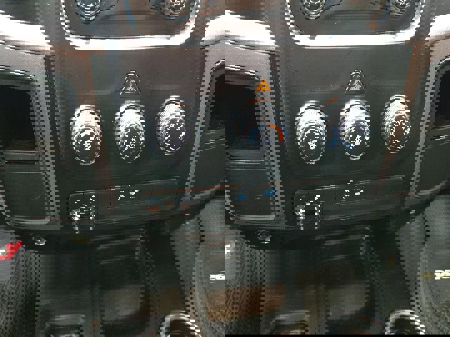 Used 2016 RAM 3500 Tradesman w/ Popular Equipment Group image 13