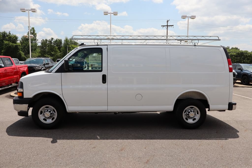New 2025 Chevrolet Express 2500 w/ Driver Convenience Package RWD image 21