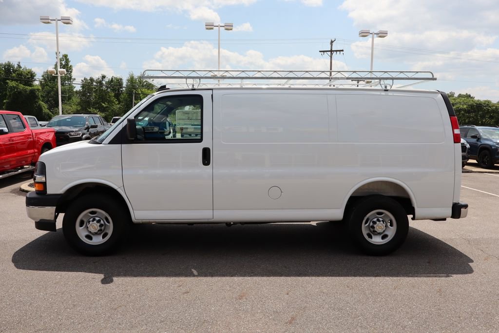 New 2025 Chevrolet Express 2500 w/ Driver Convenience Package image 21