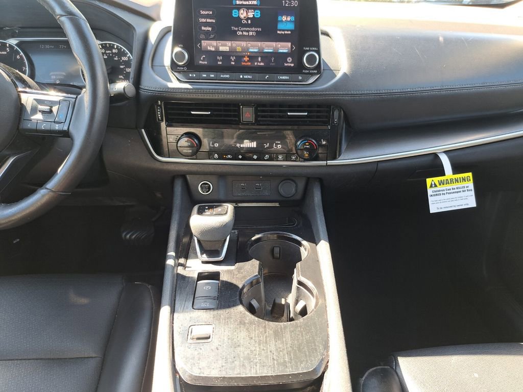 Used 2022 Nissan Rogue SV w/ SV Premium Package image 22