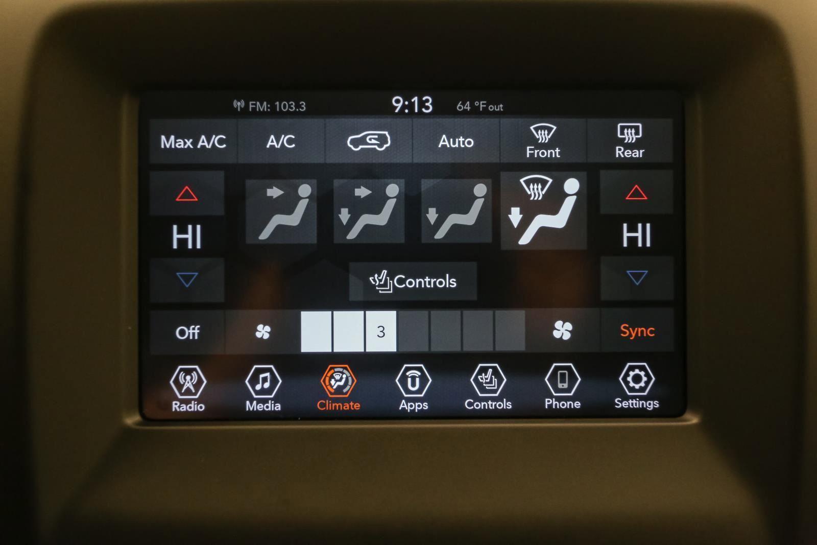 Used 2020 Jeep Compass Latitude w/ Cold Weather Group image 27