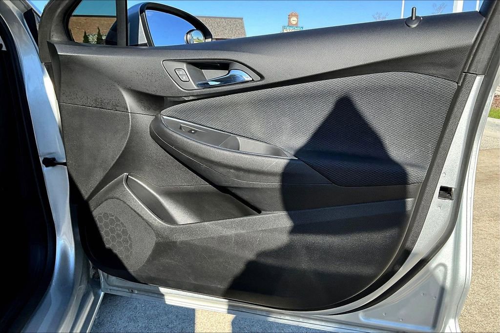 Used 2016 Chevrolet Cruze LT w/ LT Convenience Package image 23