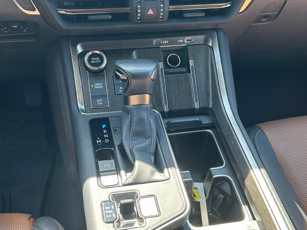 Used 2025 Lexus GX 550 AWD/4WD image 22