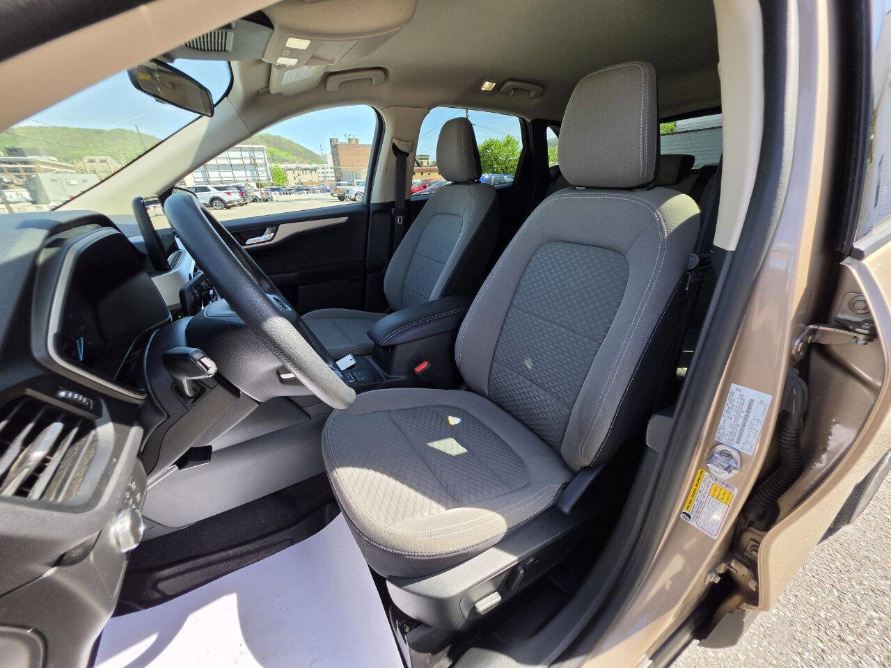 Used 2020 Ford Escape SE AWD/4WD image 14
