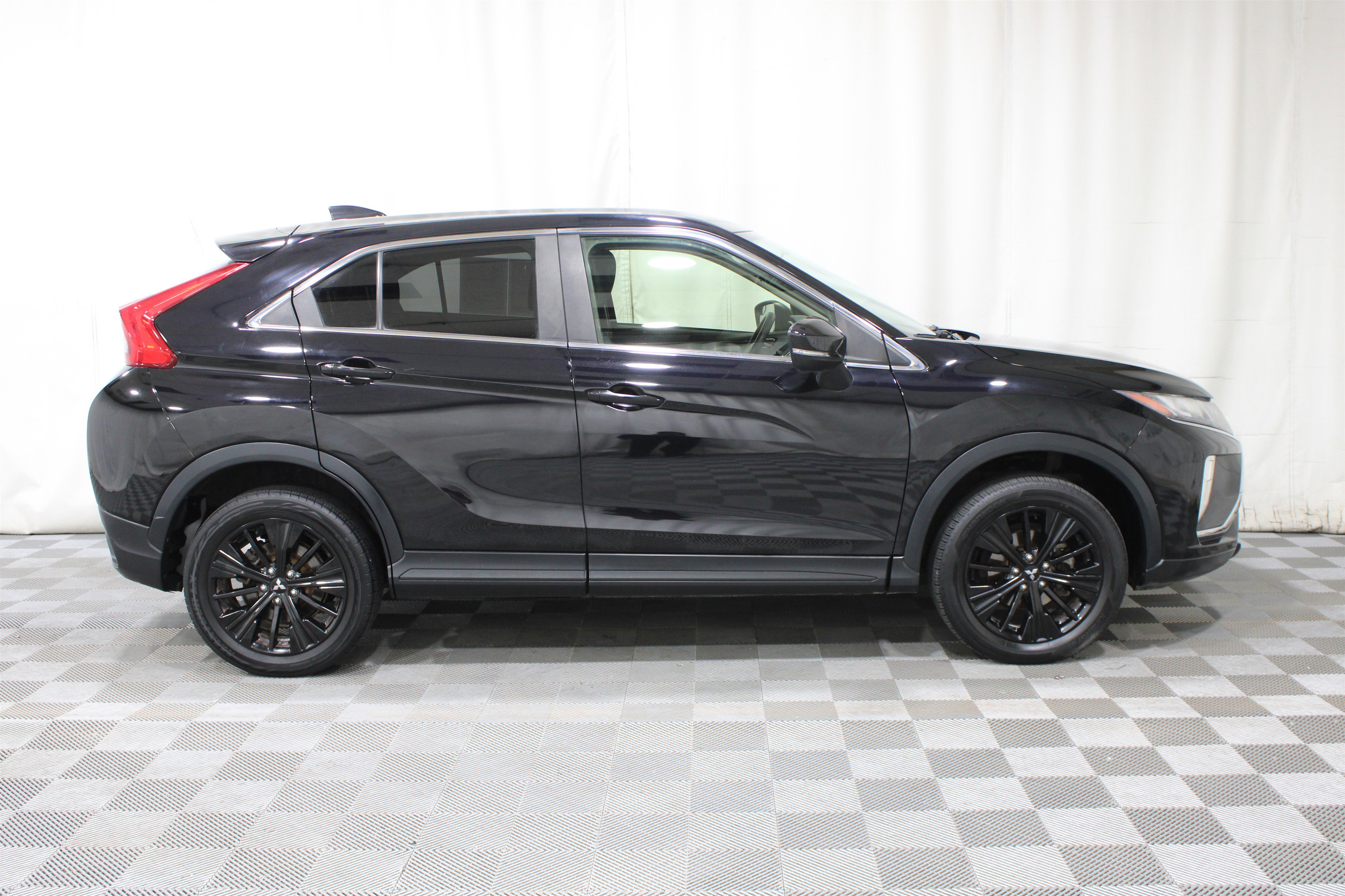 Used 2019 Mitsubishi Eclipse Cross LE AWD/4WD image 28