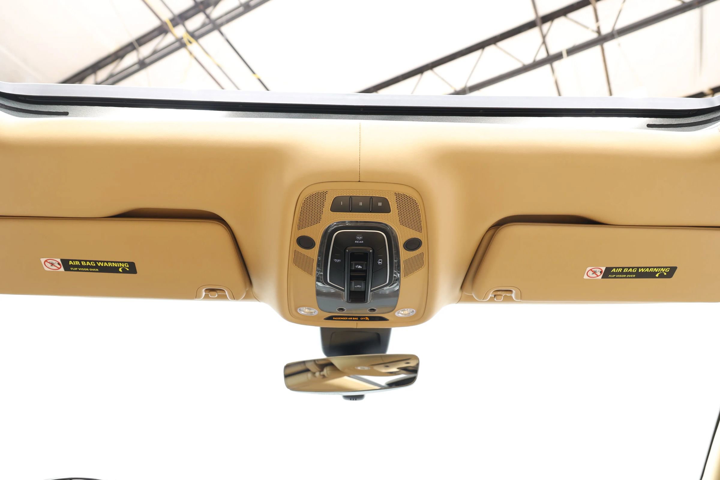 Used 2018 Bentley Bentayga AWD/4WD image 48