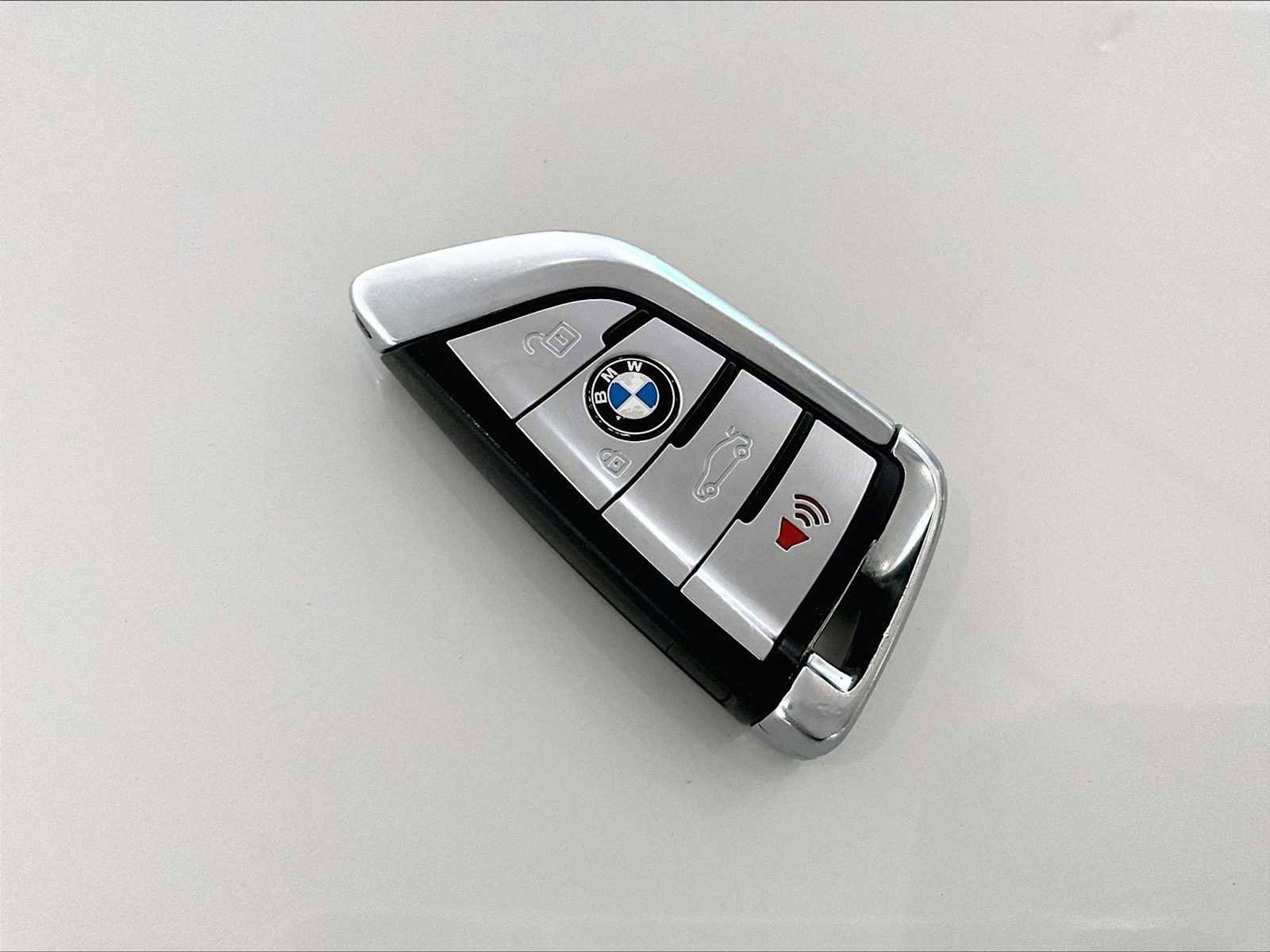 Used 2019 BMW 530e w/ Convenience Package image 34