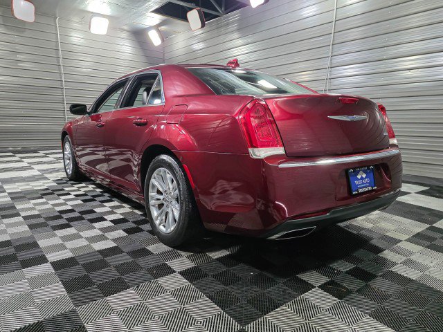Used 2017 Chrysler 300 Limited w/ Value Package image 7