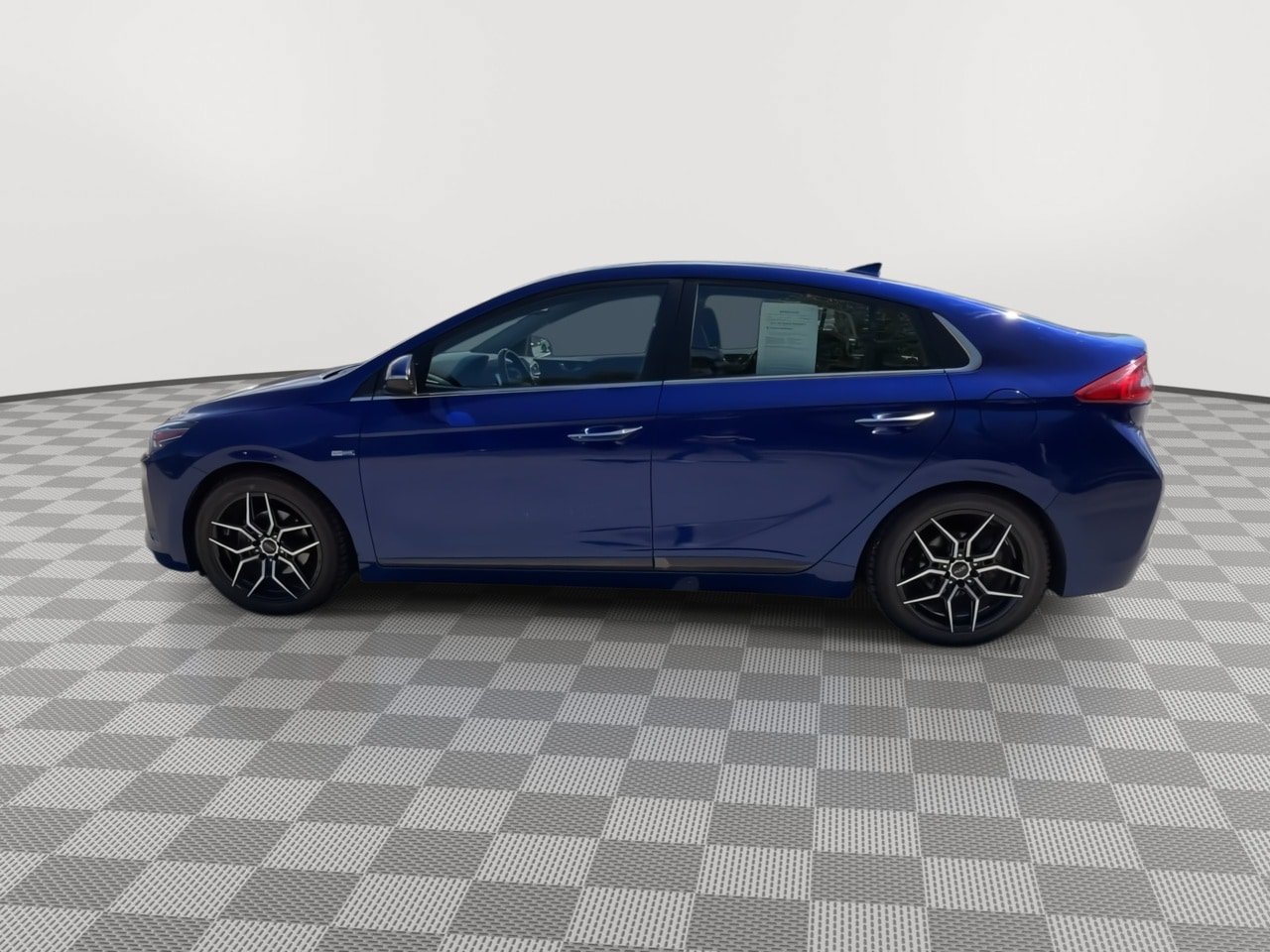 Used 2019 Hyundai Ioniq Limited w/ Ultimate Package 02 FWD image 5