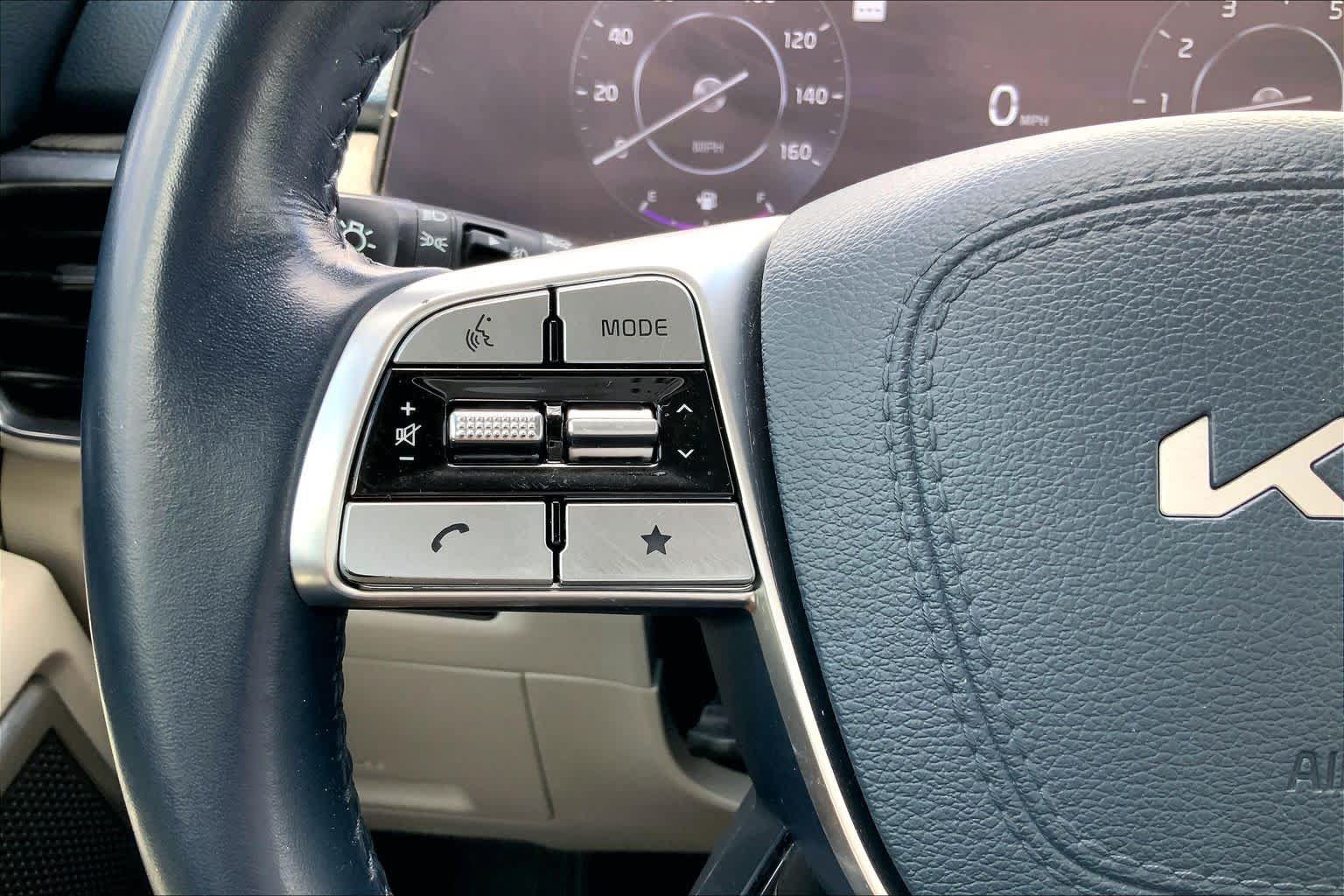 Used 2023 Kia Telluride SX FWD image 23