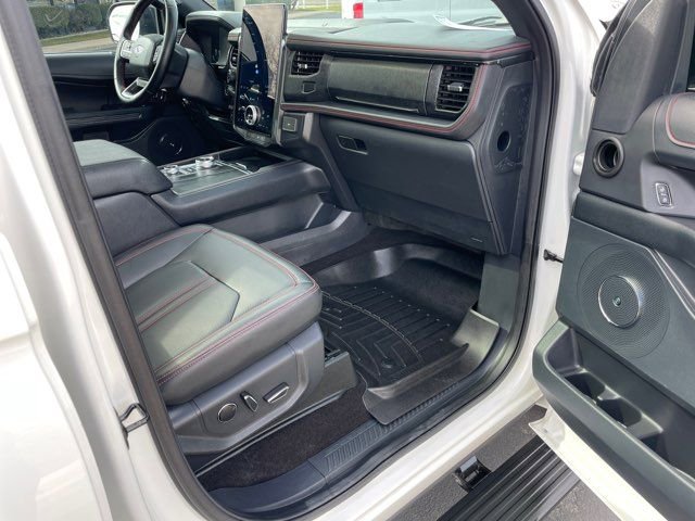 Used 2022 Ford Expedition Max Limited AWD/4WD image 25