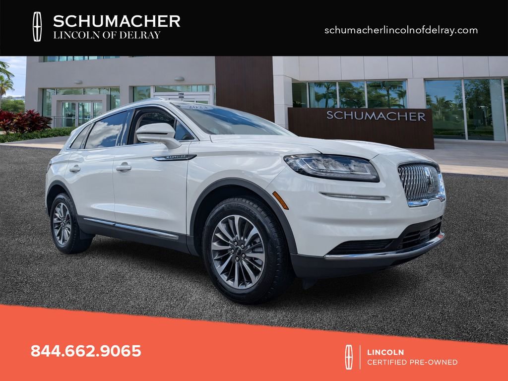 Used 2023 Lincoln Nautilus Reserve image 1