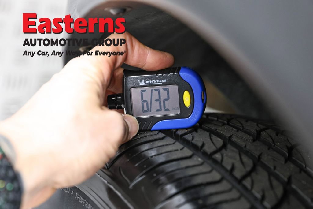 Used 2018 Chevrolet Trax LT w/ LT Convenience Package image 27