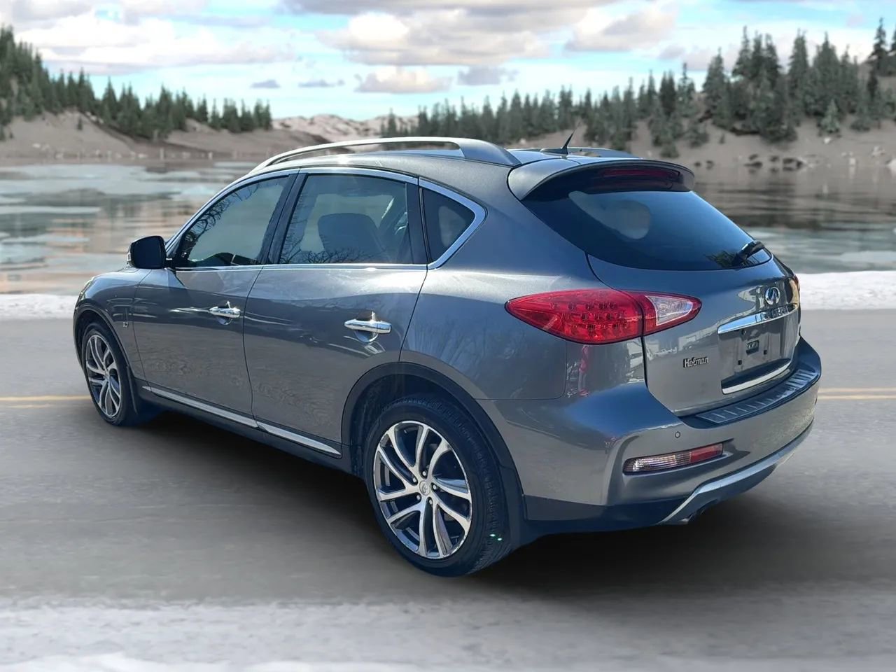 Used 2016 INFINITI QX50 AWD w/ Deluxe Touring Package image 7