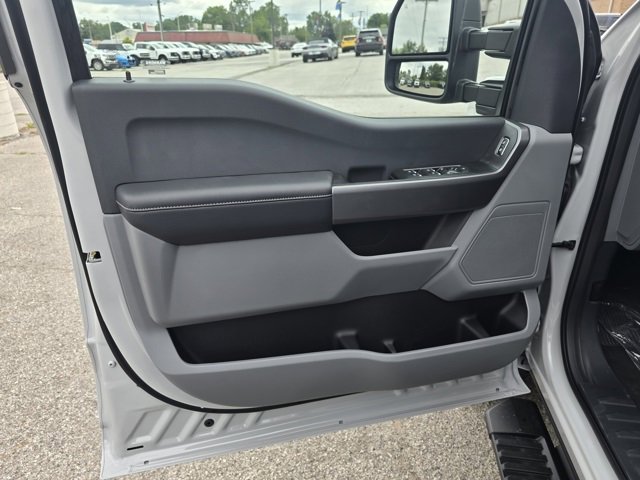 New 2026 Ford F250 XL image 9