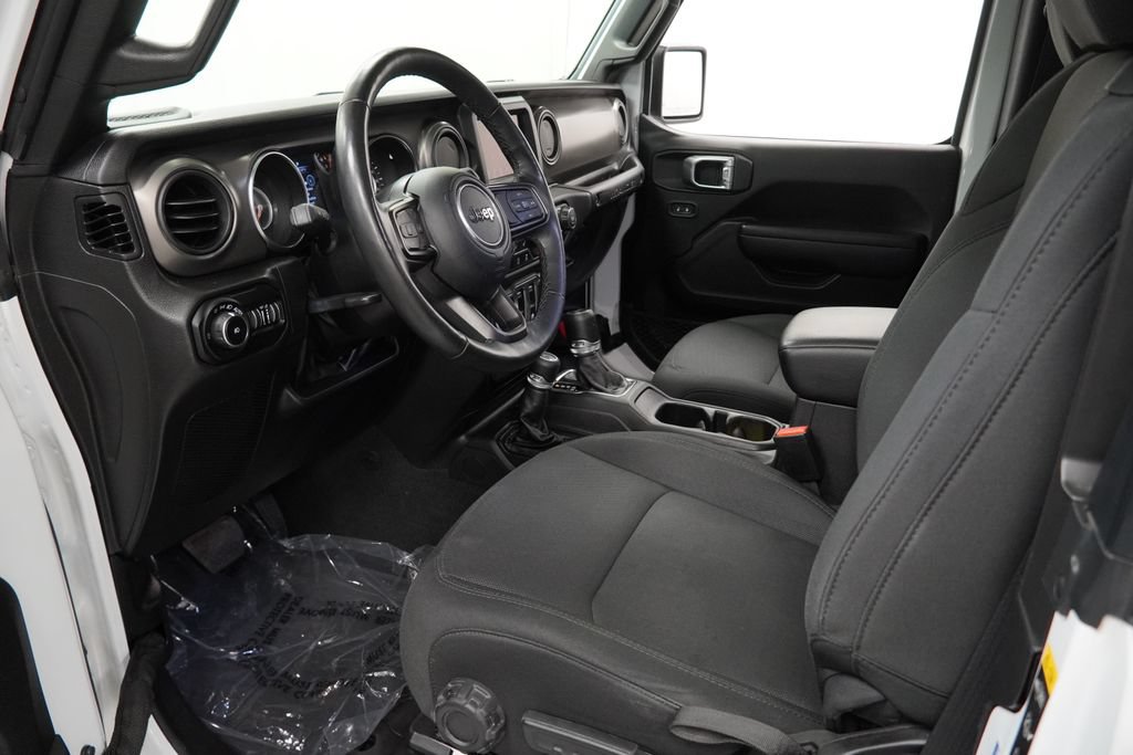 Used 2022 Jeep Wrangler Sport AWD/4WD image 17