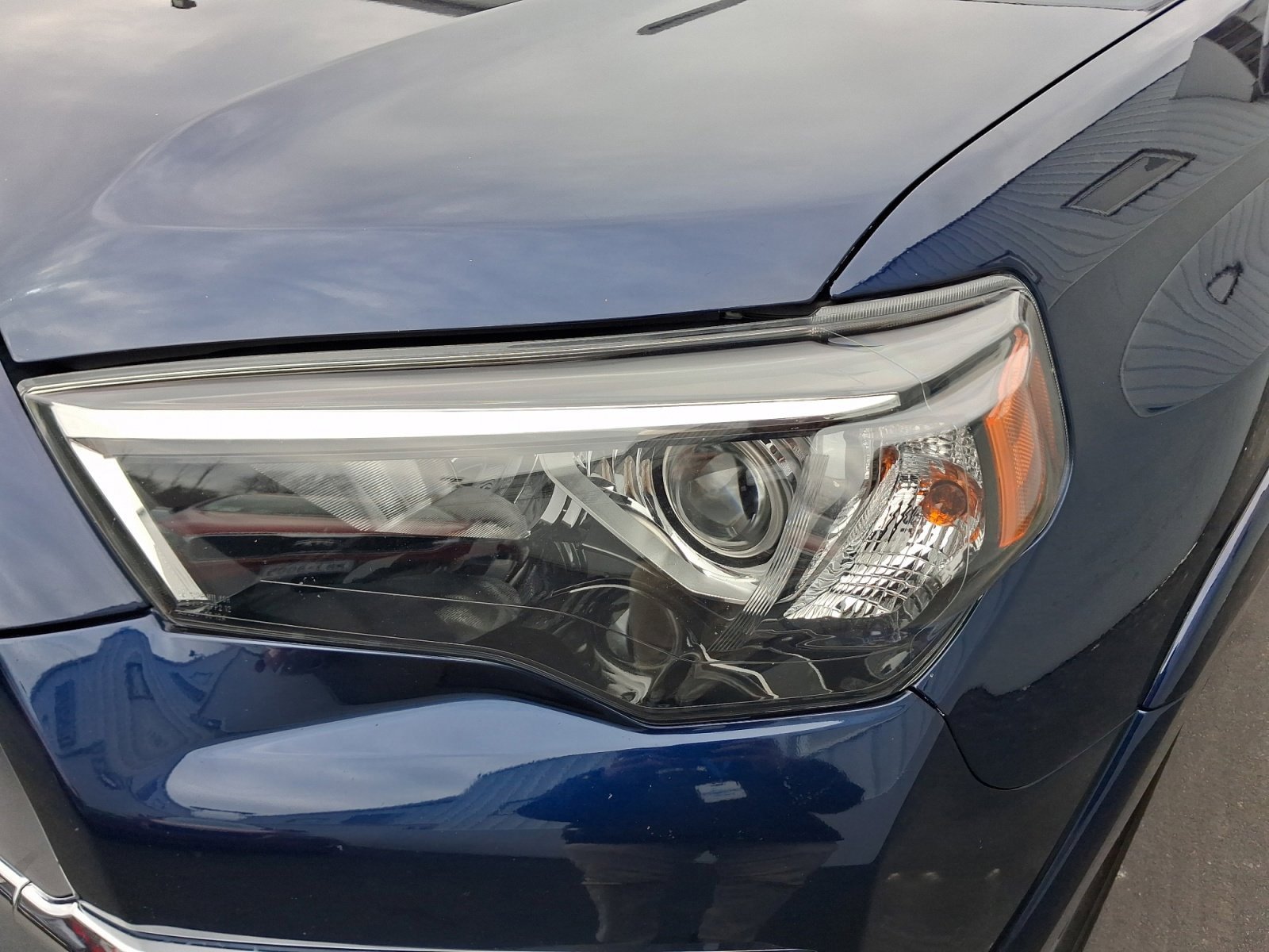 Used 2020 Toyota 4Runner Limited AWD/4WD image 10
