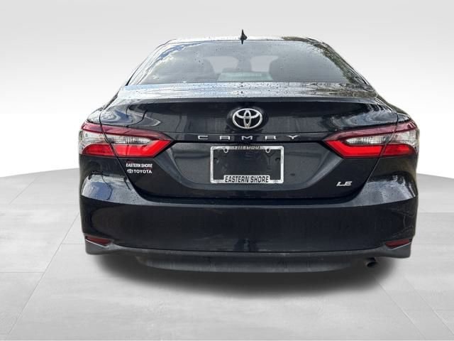 Used 2022 Toyota Camry LE image 7