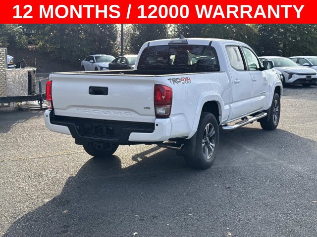 Used 2017 Toyota Tacoma TRD Sport AWD/4WD image 2