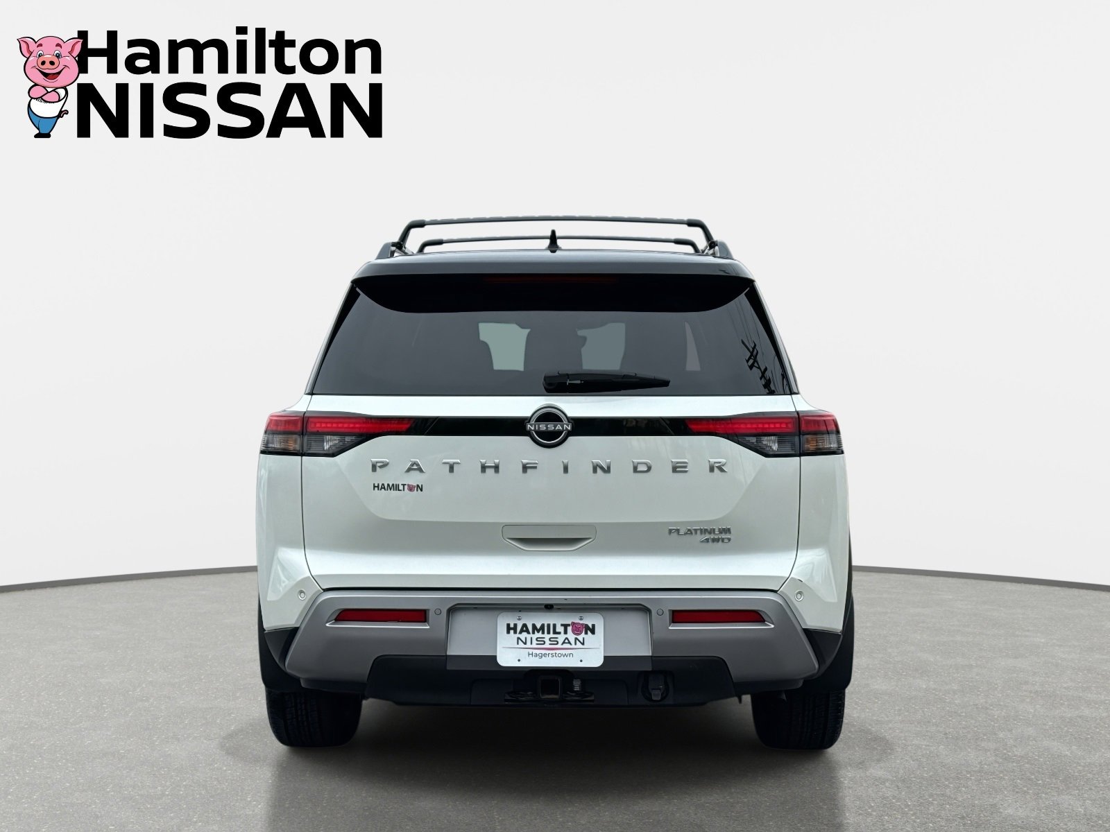 Used 2023 Nissan Pathfinder Platinum image 3